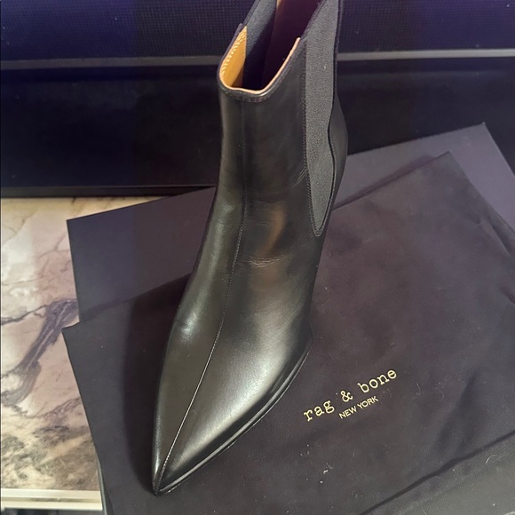 NIB Rag & Bone Eclipse Black Chelsea Boots - Picture 5 of 6